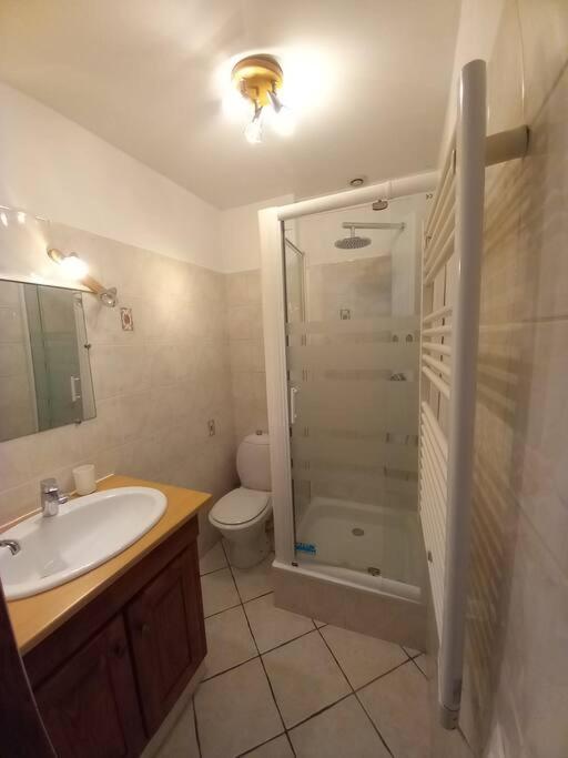 Gite Les Petites Bruyeres Veneux-les-Sablons Exterior foto